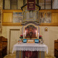 Altar mit vasa sacra